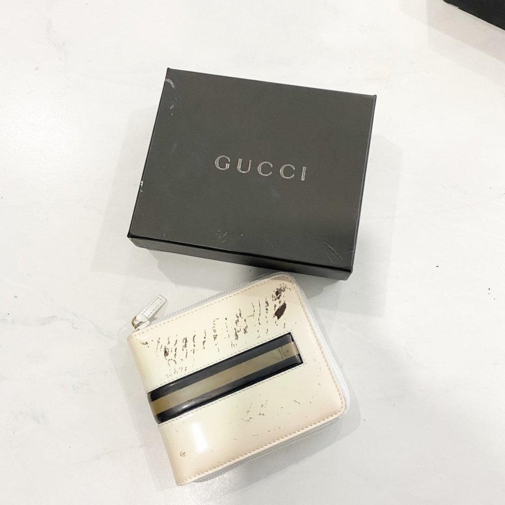 Gucci White & Gray Strip Zip Wallet